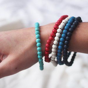 NWOT beads bracelet set, wood and simili-turquoise